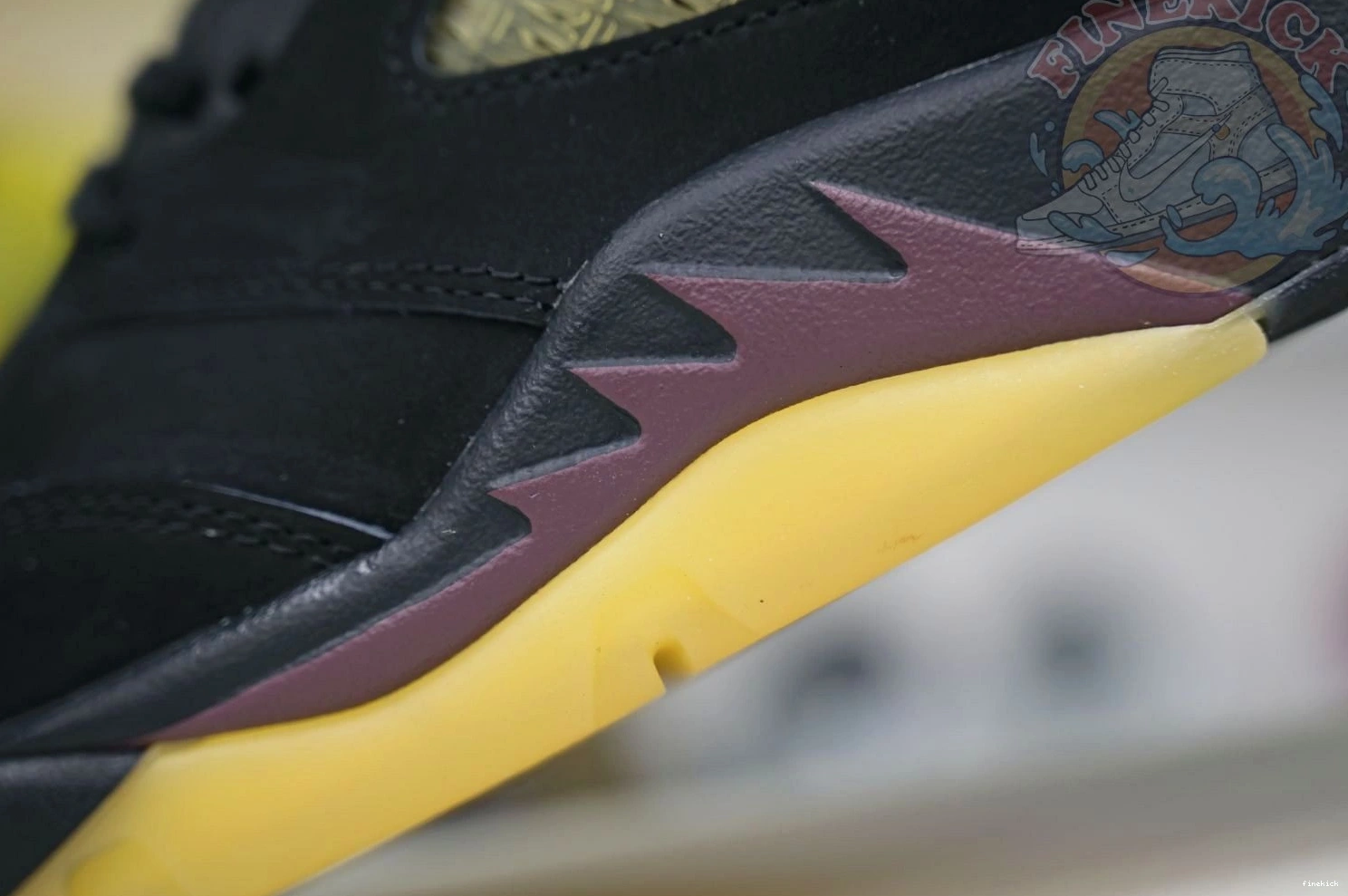 A Air MANIÉRE 5 x Jordan MA 0121